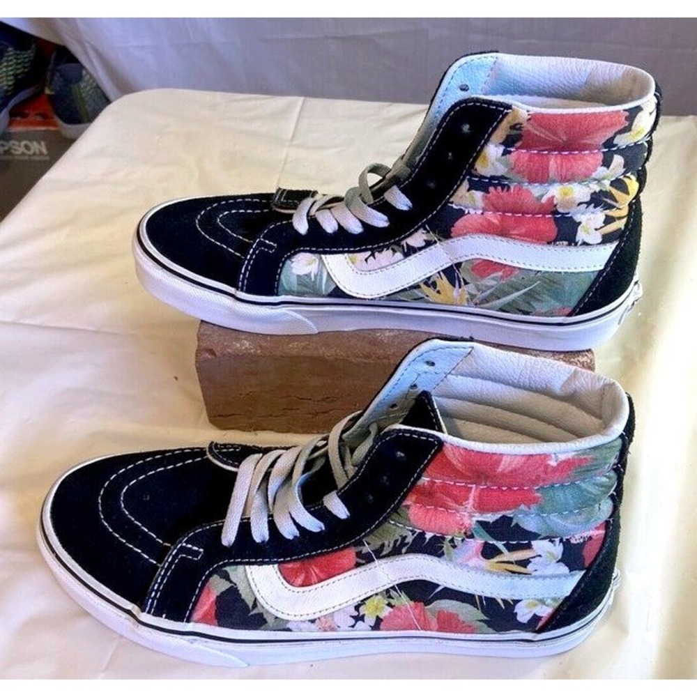 Vans Sk8-Hi Tropical Floral Print High Tops With Black Suede Men's 7.5/Women's 9